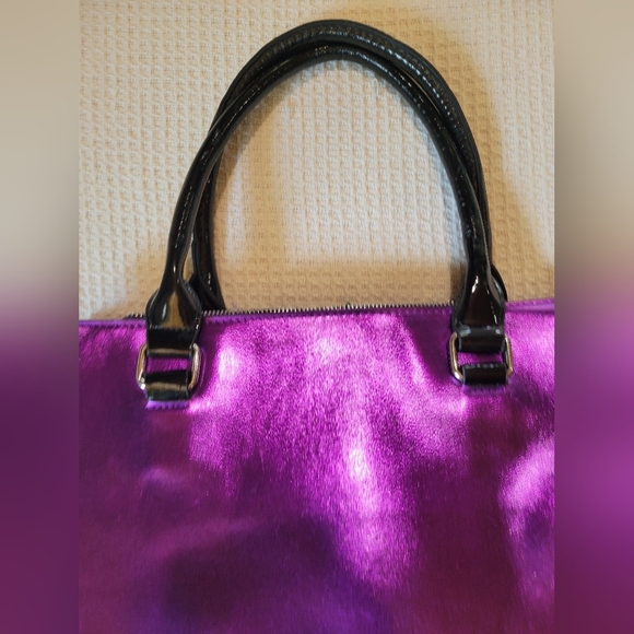 Shiny Purple Handbag with Black Handles - Picture 7 of 16